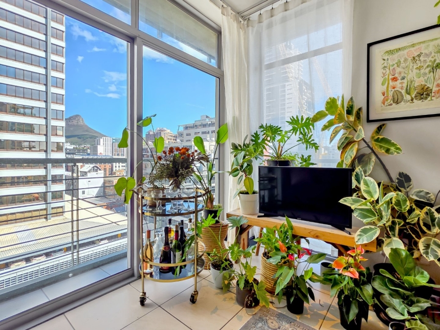 2 Bedroom Property for Sale in Cape Town City Centre Western Cape